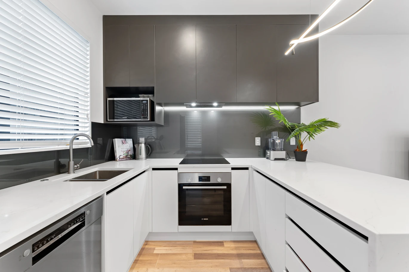 Right by the Park, welcome all conjunctional, 5/122 Archibald Road, Kelston, Auckland