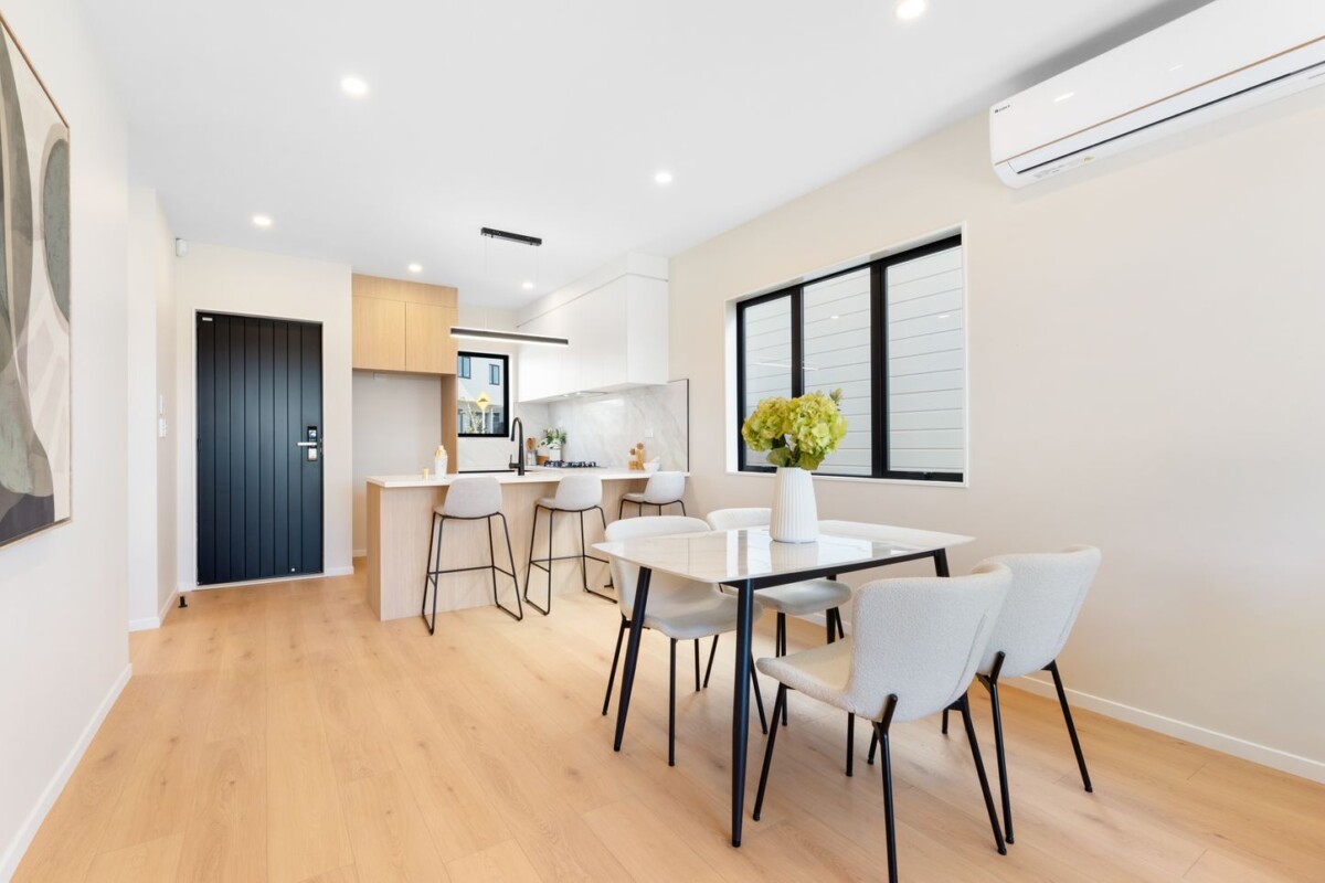 12 Greenbrier Street, Westgate