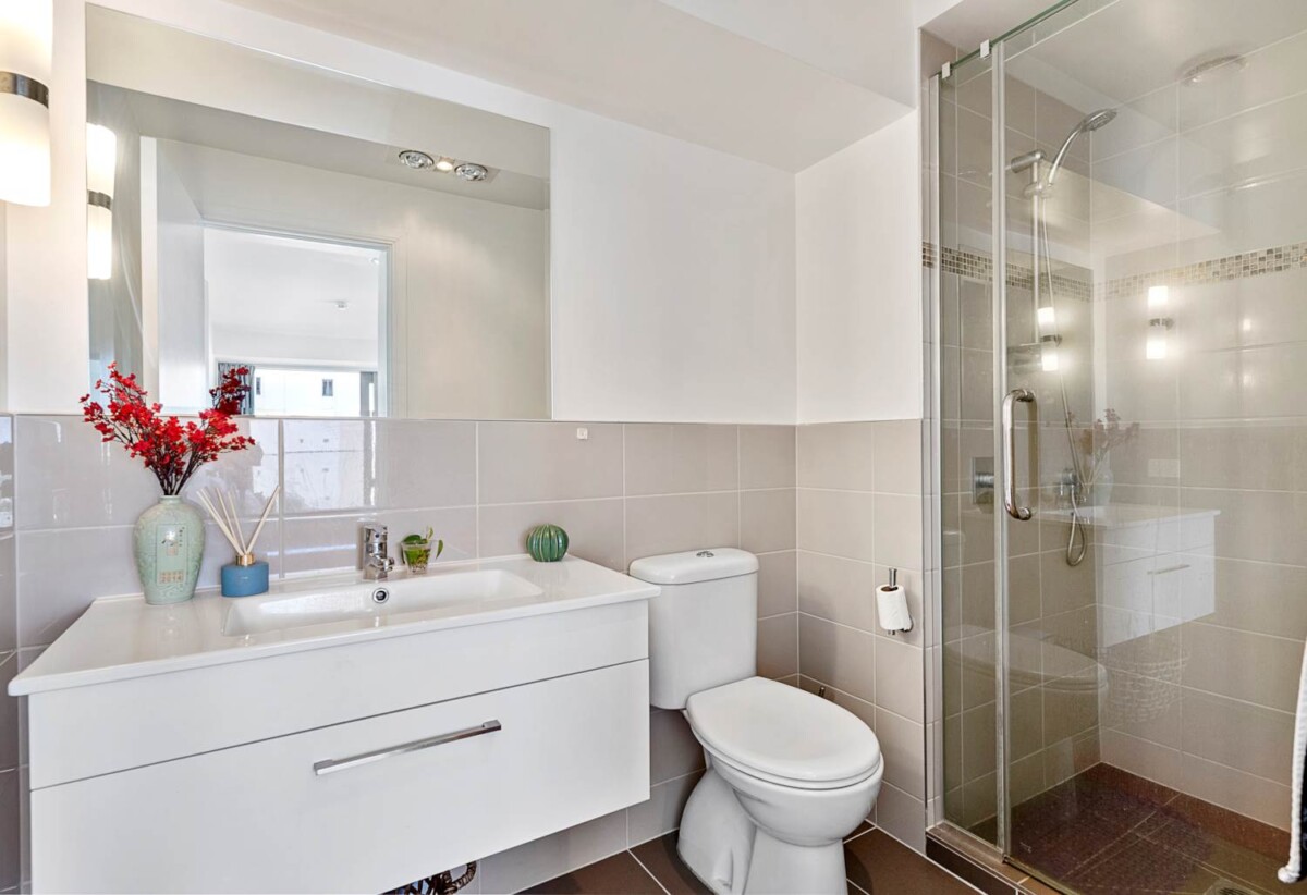 Auckland Girls’ Grammar School zone, Price Reduced! Urgent Sale, Freehold, 2 bedroom apartment with a secure car park, 904/168 Hobson Street, City Centre, Auckland