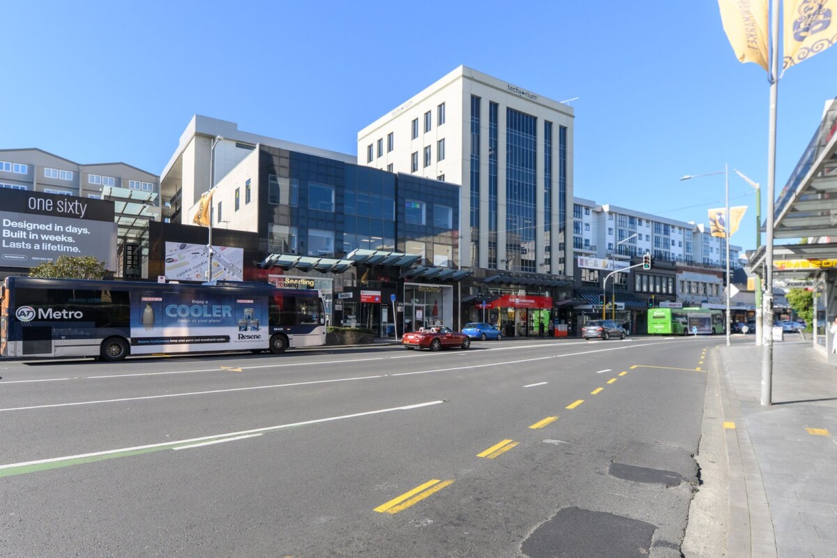 Must sell, B602/176 Broadway, Newmarket, Auckland