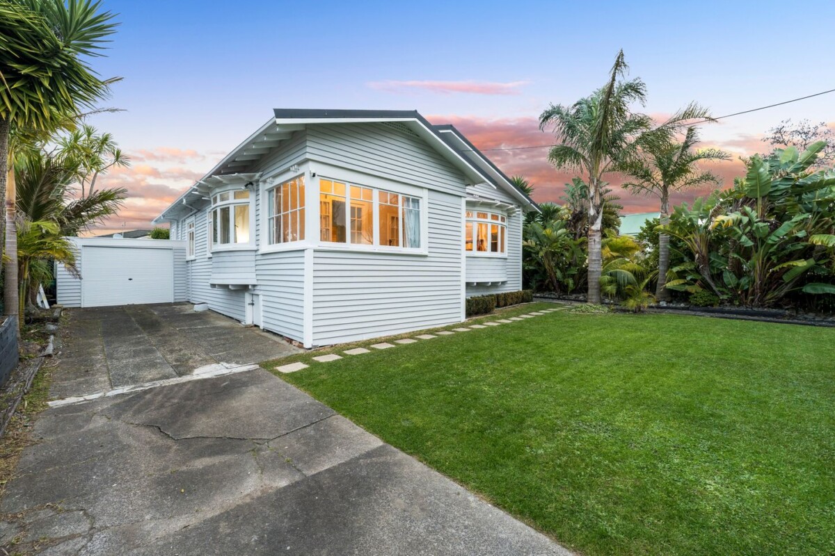 13 Elcoat Avenue, Henderson, , Auckland