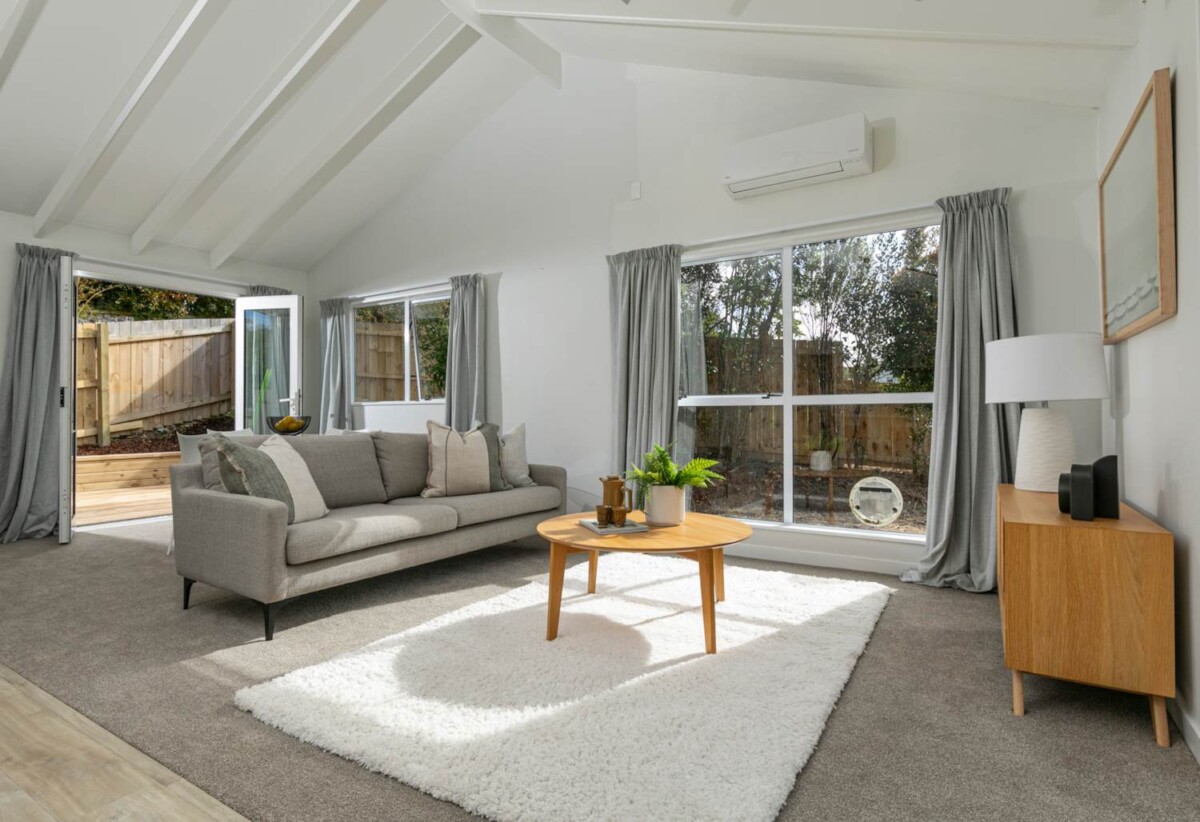 Next to Park, Renovated, 10D Shiloh Way, Greenhithe, Auckland