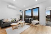 Urgent Sale, Must sell, All agents and conjunctionals welcome, 16 Kotiu Place, Massey, Auckland