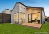 Urgent Sale, Must sell, All agents and conjunctionals welcome, 16 Kotiu Place, Massey, Auckland