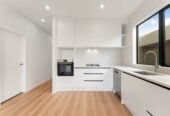 Urgent Sale, Must sell, All agents and conjunctionals welcome, 16 Kotiu Place, Massey, Auckland