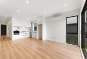 Urgent Sale, Must sell, All agents and conjunctionals welcome, 16 Kotiu Place, Massey, Auckland