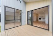 Urgent Sale, Must sell, All agents and conjunctionals welcome, 16 Kotiu Place, Massey, Auckland