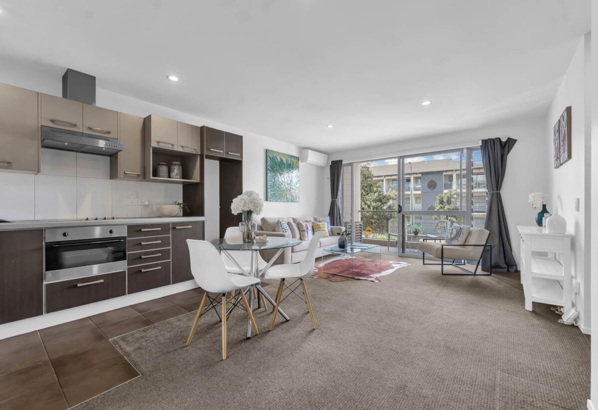 92B Michael Jones Drive, Flat Bush, Auckland