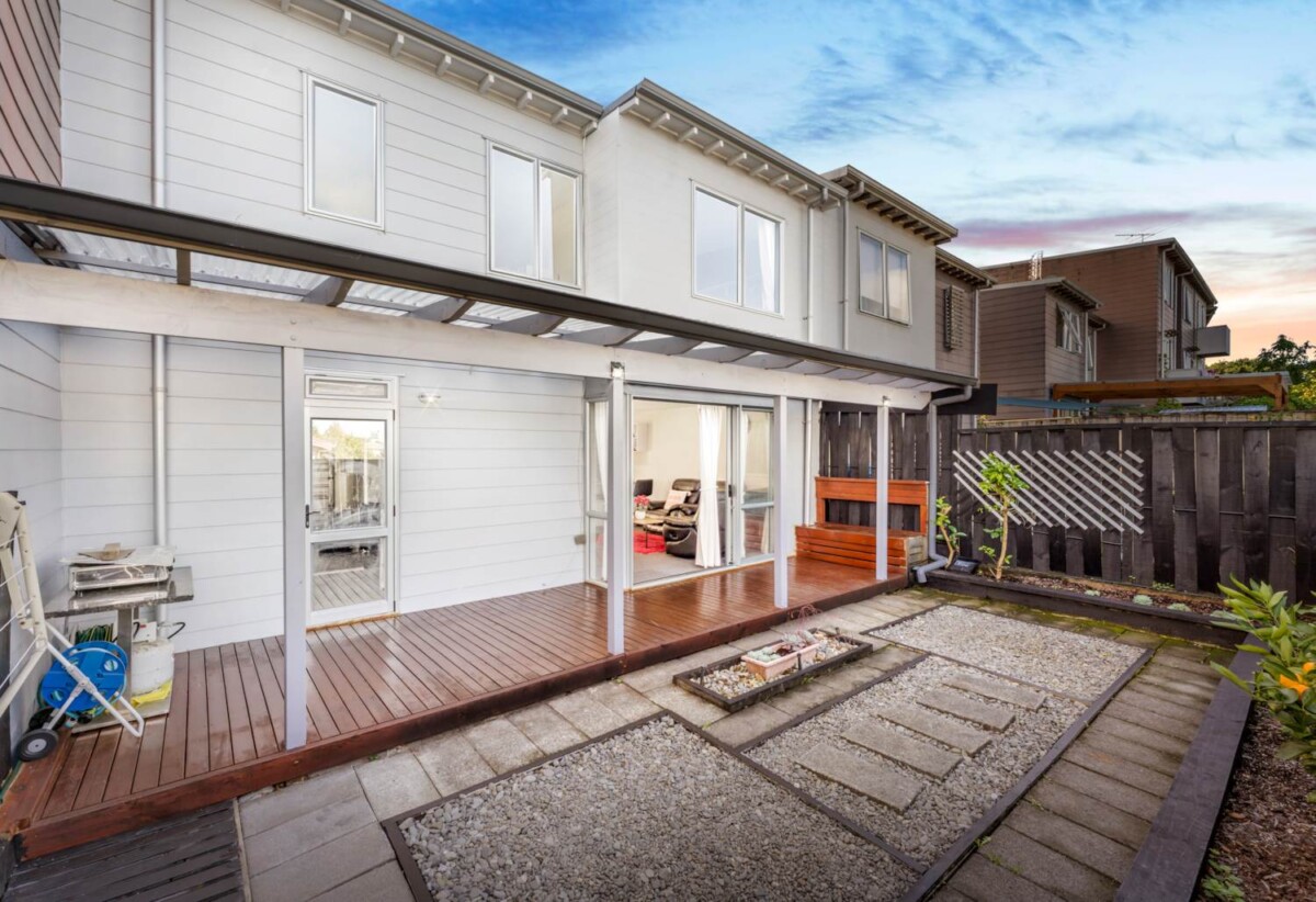 99 Albionvale Road, Glen Eden, Auckland