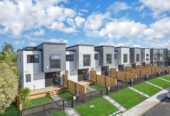 Freehold Affordable 3 bed 2.5 baths home with 10 Years MB, 1/1 Benita Place, Sunnyvale, Auckland