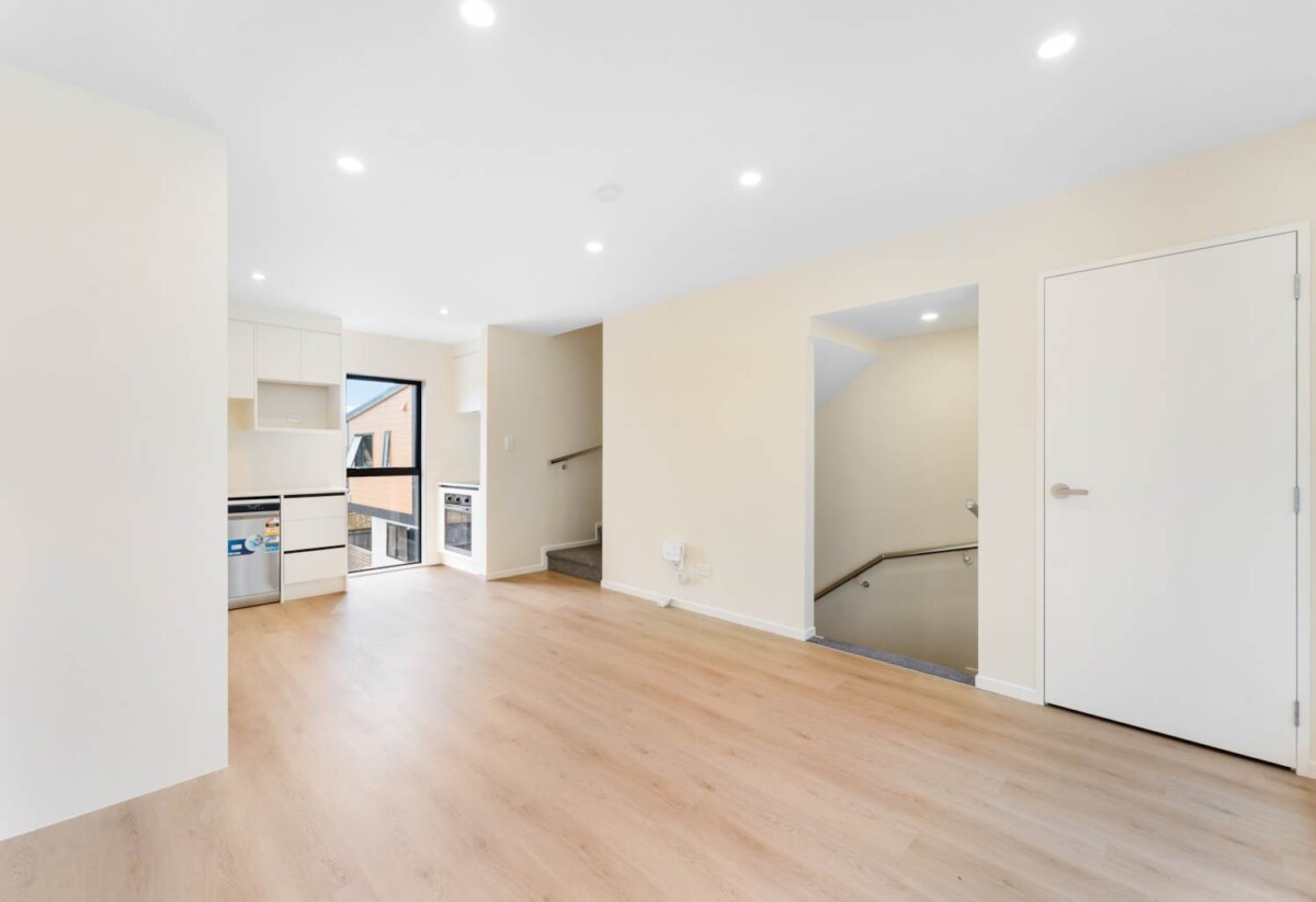 4/10 Orchid Place, Te Atatu South, Auckland