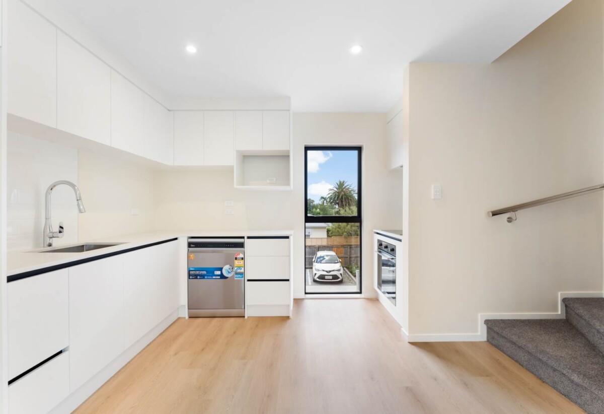4/10 Orchid Place, Te Atatu South, Auckland