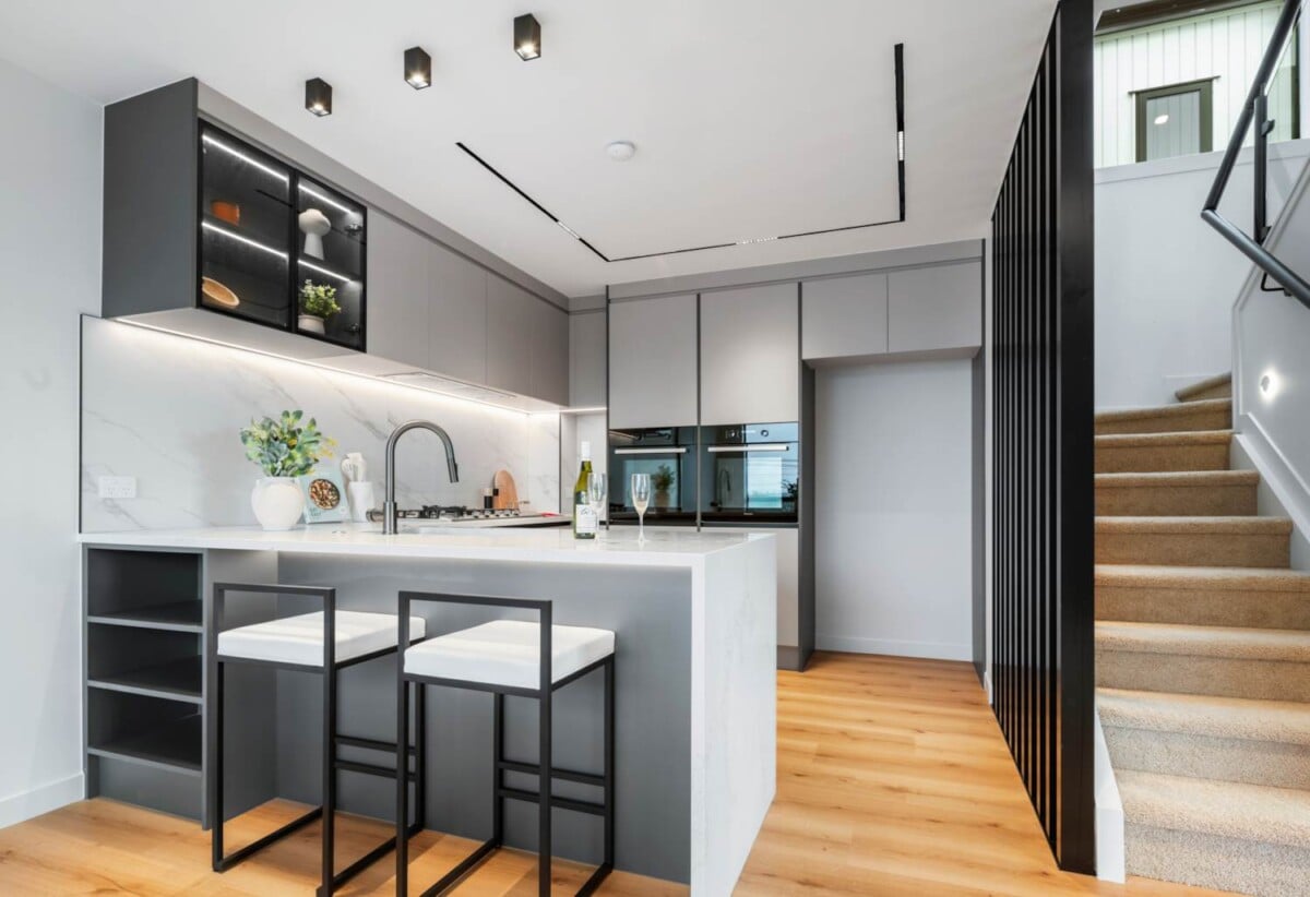 2C Rangitoto Terrace, Milford, Auckland