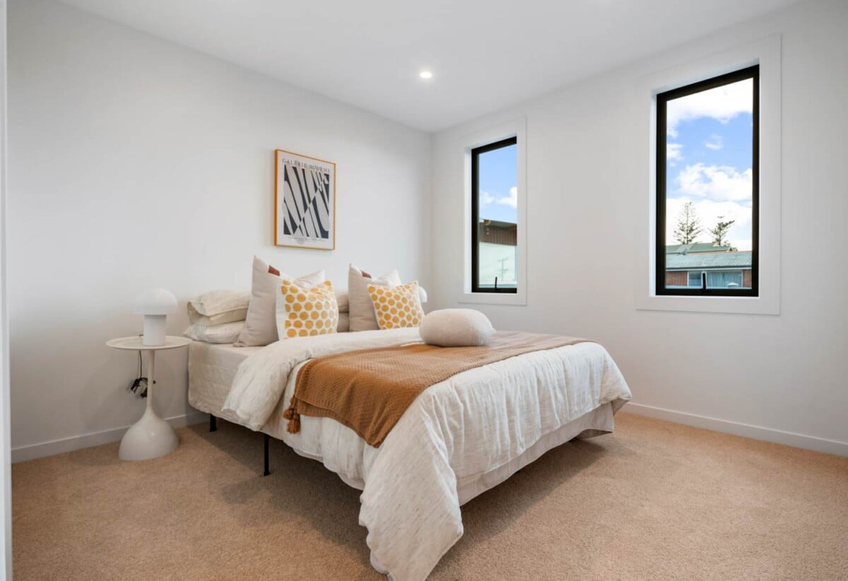 2C Rangitoto Terrace, Milford, Auckland