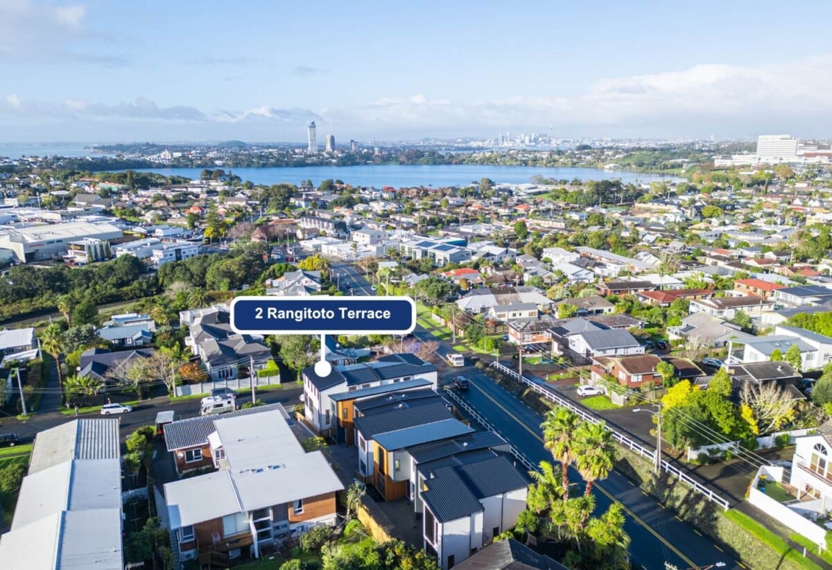 2C Rangitoto Terrace, Milford, Auckland