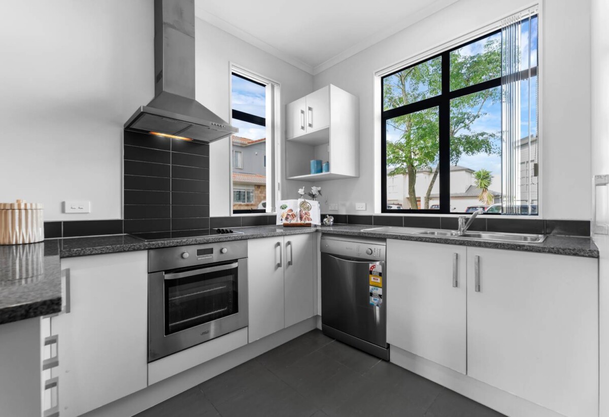 8 Bushpark Place, Flat Bush, Auckland