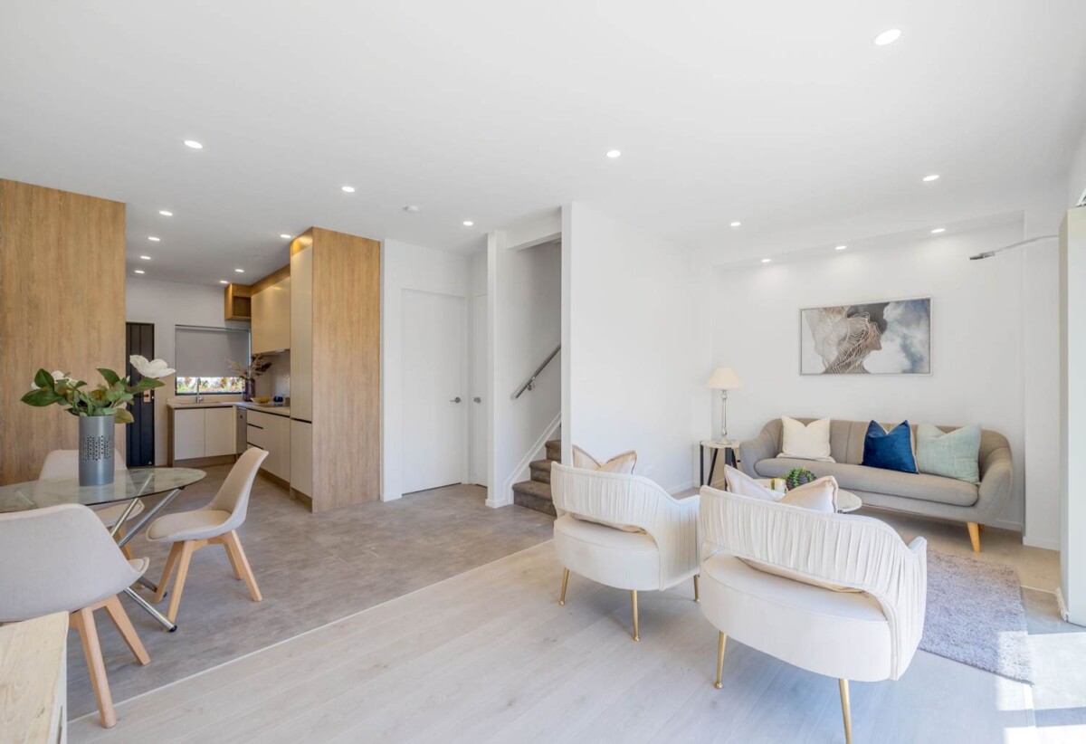 4 beds 3 baths home, close to schools, supermarket, town centre, reserve, 48C Tamatea Avenue, Pt England, Auckland