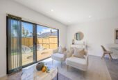 4 beds 3 baths home, close to schools, supermarket, town centre, reserve, 48C Tamatea Avenue, Pt England, Auckland