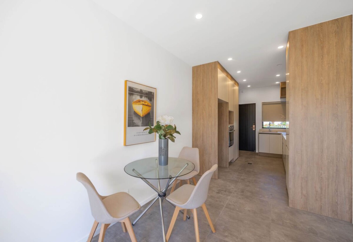 4 beds 3 baths home, close to schools, supermarket, town centre, reserve, 48C Tamatea Avenue, Pt England, Auckland