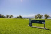 4 beds 3 baths home, close to schools, supermarket, town centre, reserve, 48C Tamatea Avenue, Pt England, Auckland