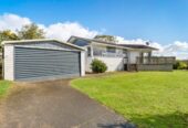 2 Longreach Drive, Sunnyvale, Auckland