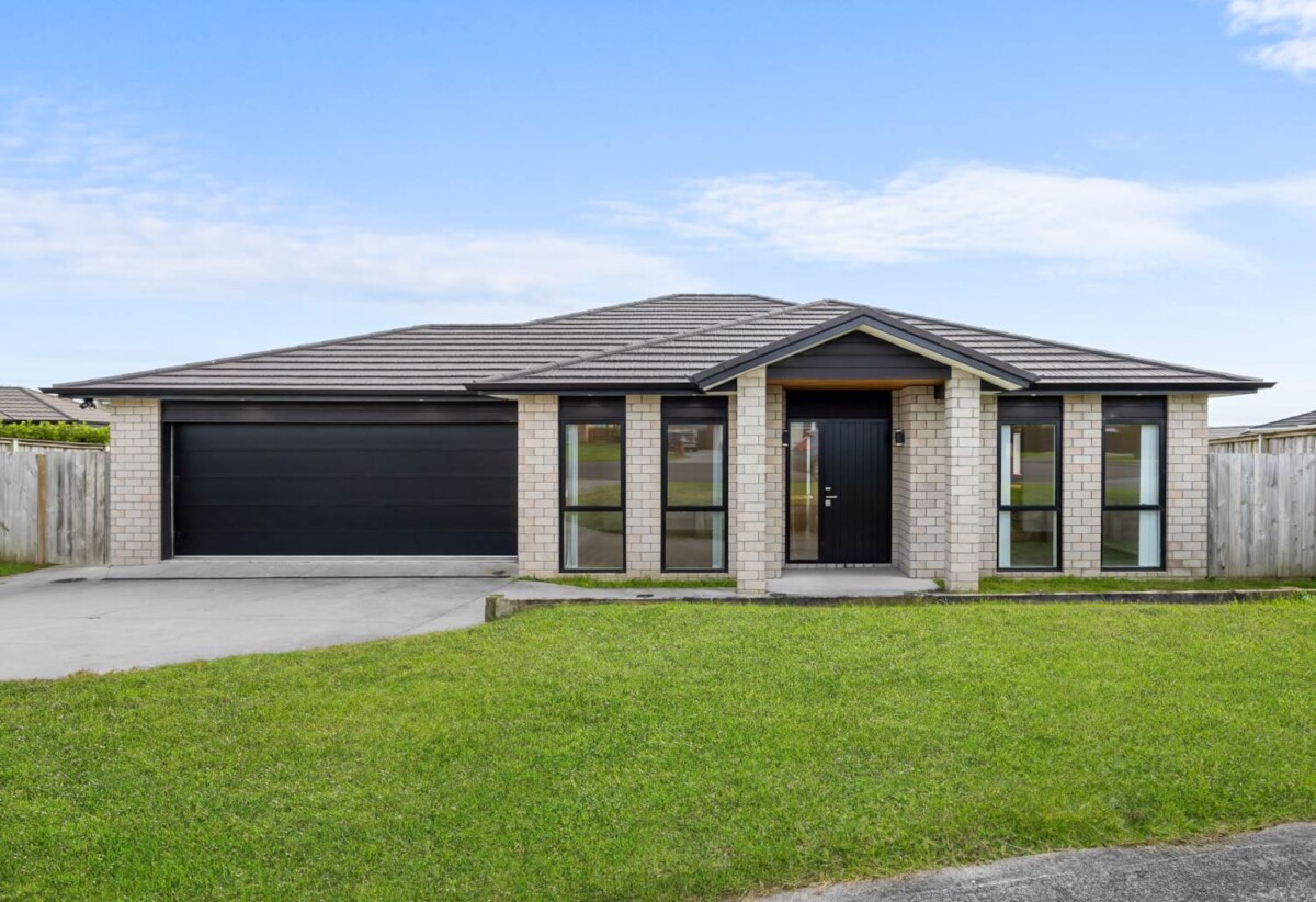 27 Kauri Drive, Waiuku, Auckland