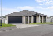 27 Kauri Drive, Waiuku, Auckland
