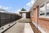 Renovated, 3 beds house on 458m² section, walks to schools, other local amenities, 8 Aplin Place, Birkdale, Auckland