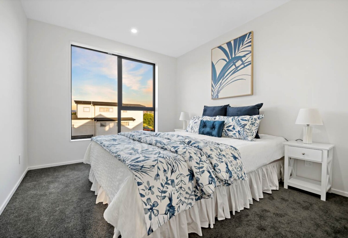 1/121 White Swan Road, Mt Roskill, Auckland