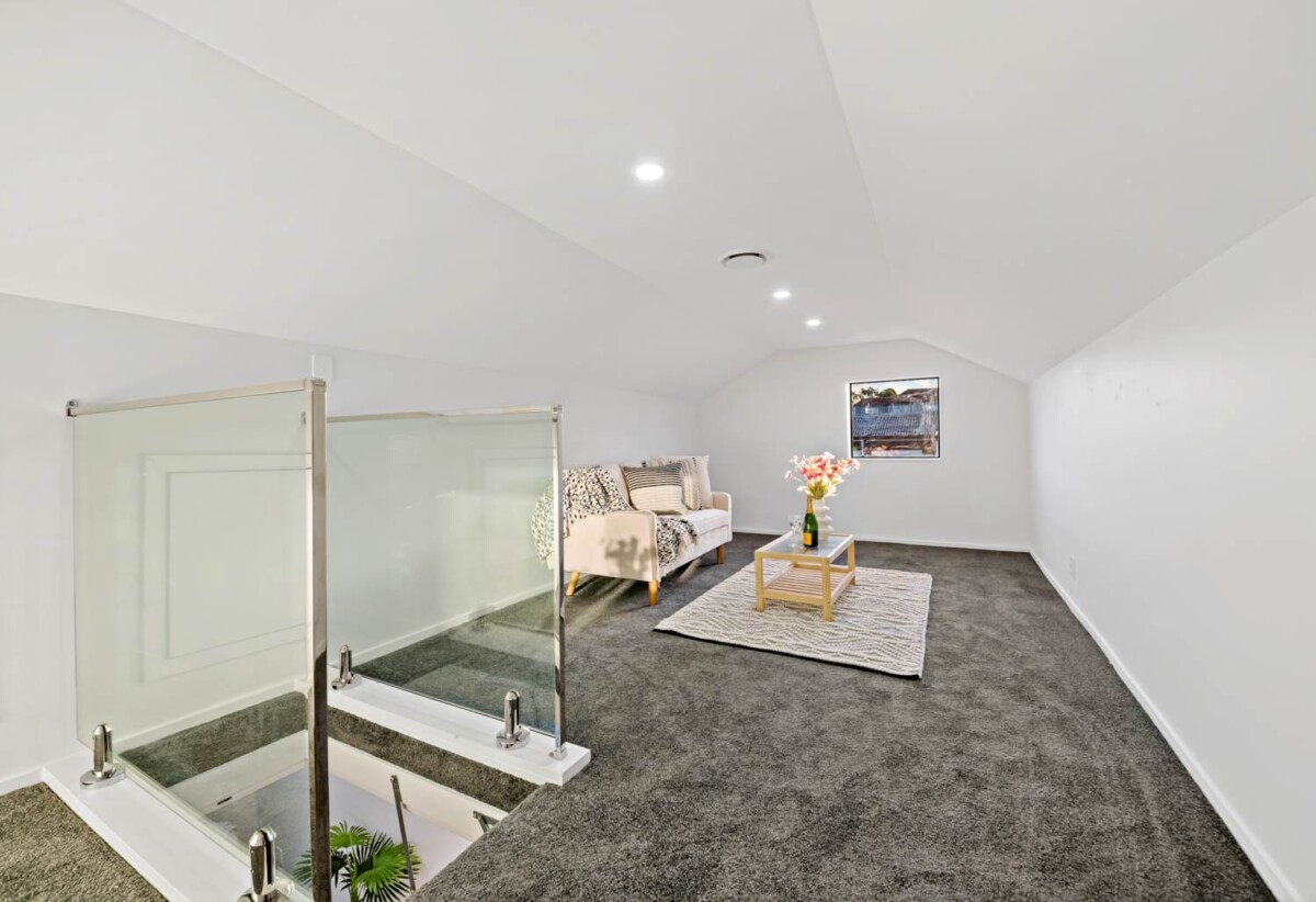 2/121 White Swan Road, Mt Roskill, Auckland