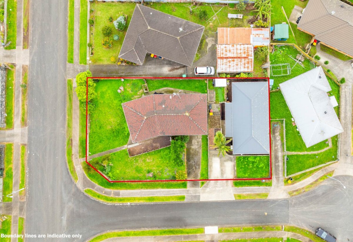 2x 3-beds Houses on 1 Title, 804m² Corner Site, THAB, currently rented for ($650 plus $575) per week, 41 Ashgrove Road, Mangere, Auckland
