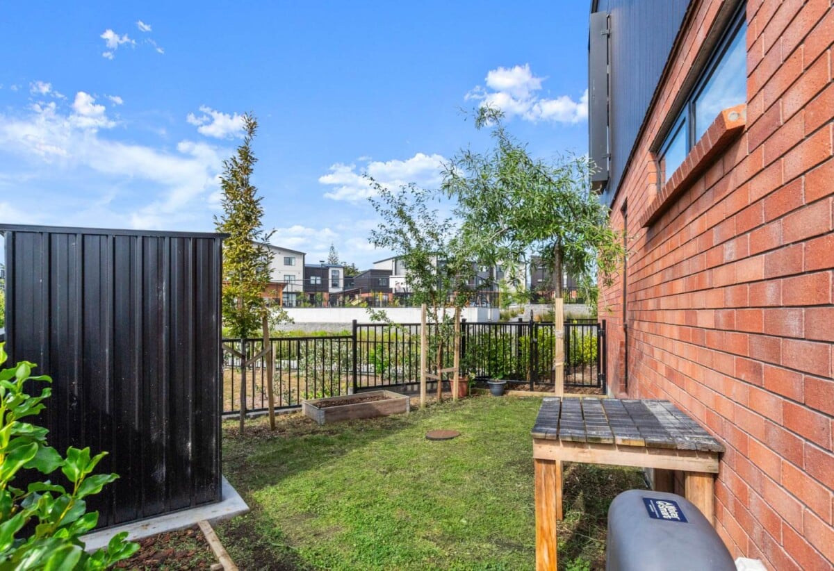 Must sell, 89 Selo Street, Glen Eden, Auckland