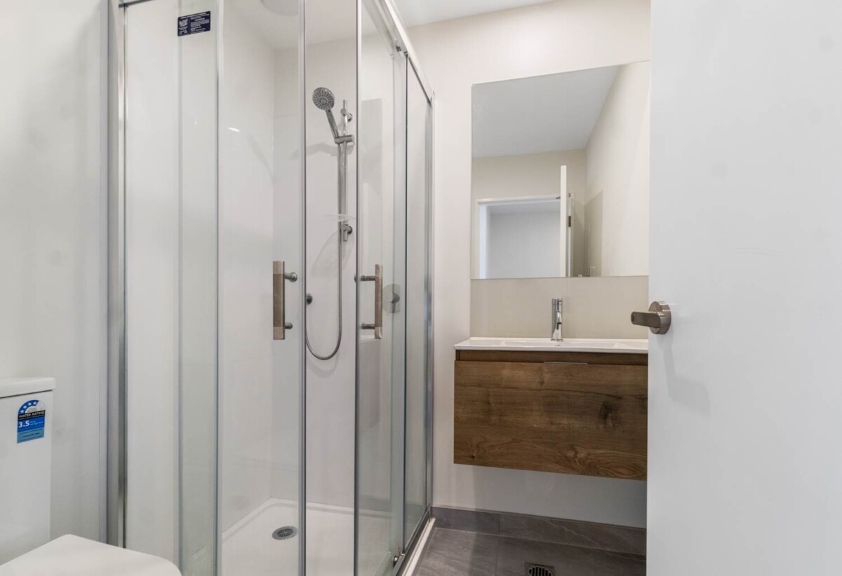 Must sell, 89 Selo Street, Glen Eden, Auckland