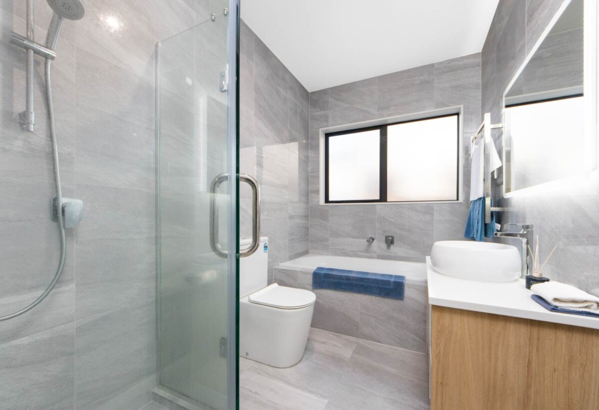 28 Bushfield Drive, Flat Bush, Auckland