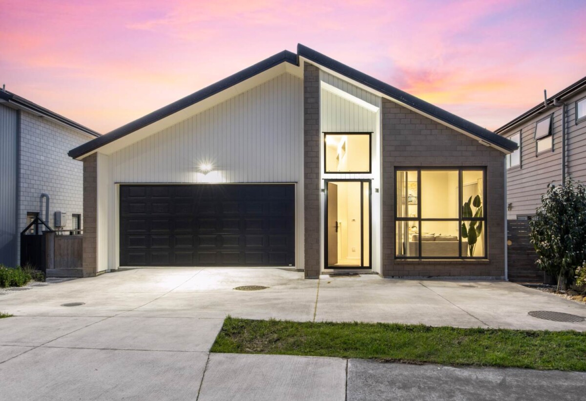 28 Bushfield Drive, Flat Bush, Auckland