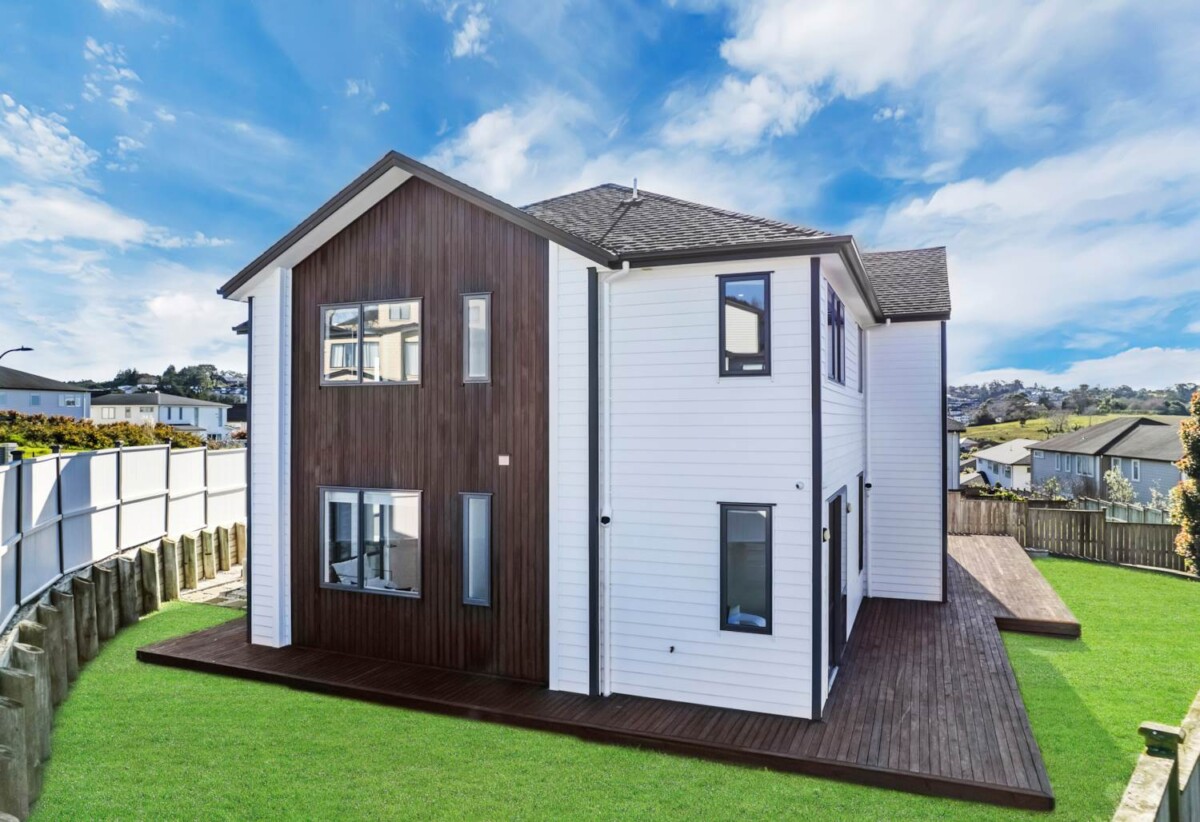 7 Lagonda Rise, Pinehill, Auckland