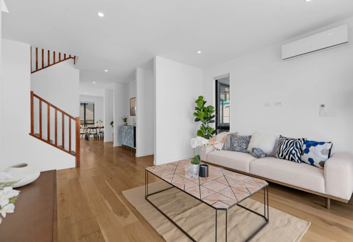 7 Lagonda Rise, Pinehill, Auckland