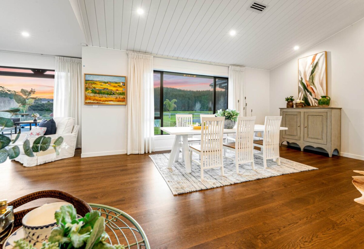 Vendor is Sydney bound, 5 bedrooms luxurious lifestyle house ON 11,710 m2 land, 1 Kaituhi Lane, Coatesville, Auckland
