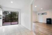 2/30 Roberts Road, Glenfield, Auckland
