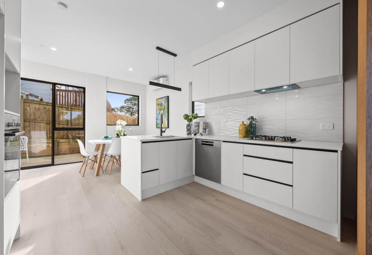 13B Blanche Way, Half Moon Bay, Auckland
