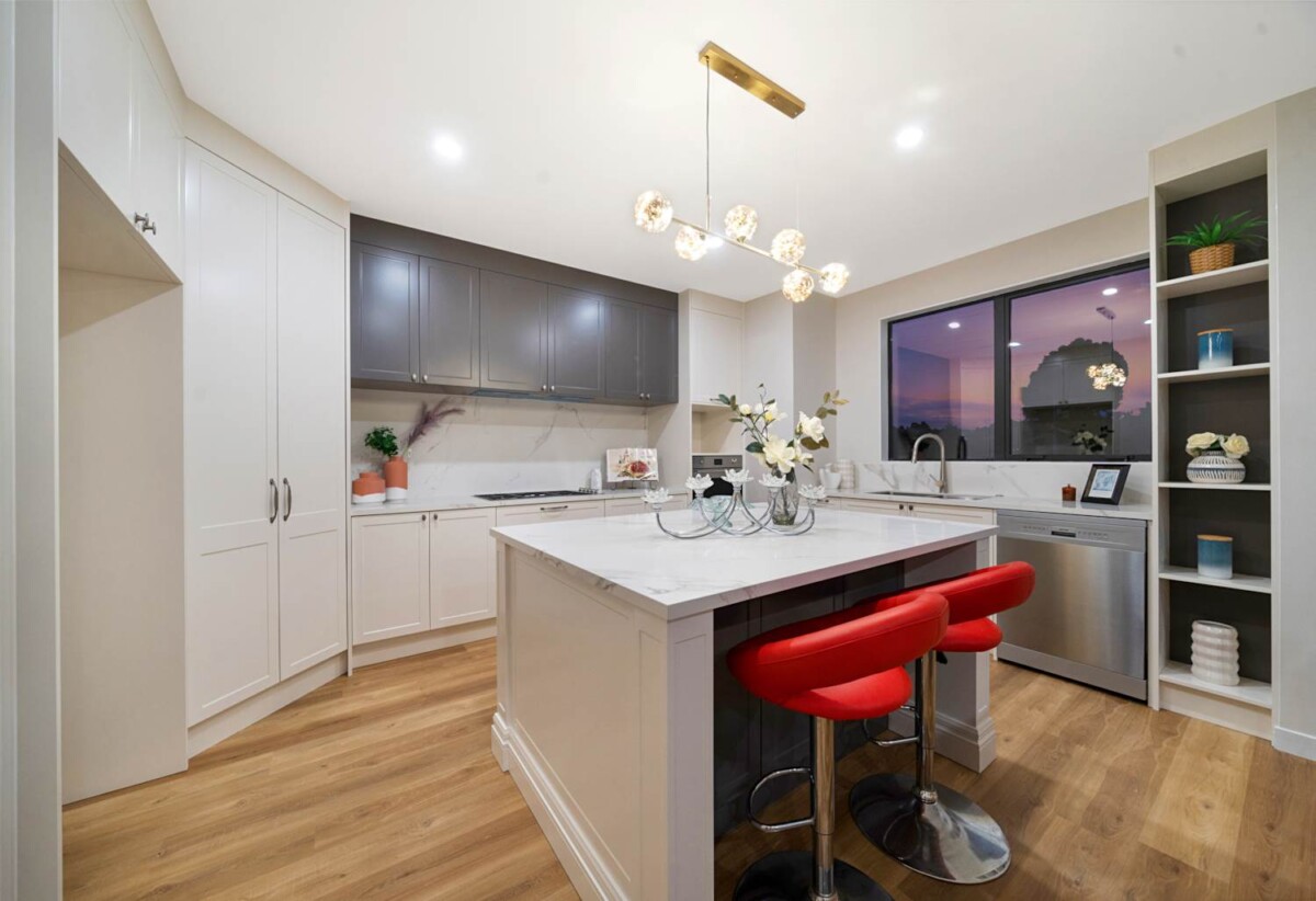 92 Godley Road, Green Bay, Auckland