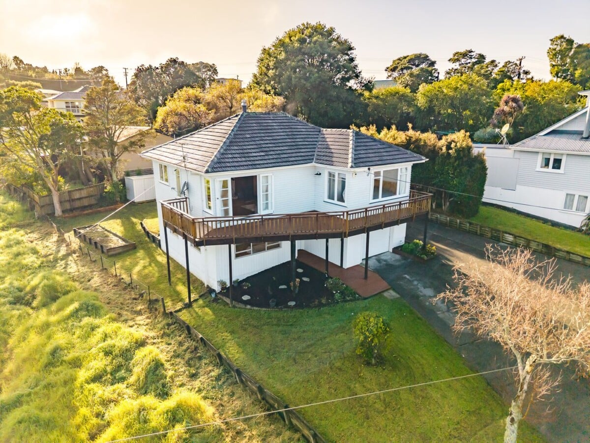 7 Chamberlain Road, Massey, Auckland