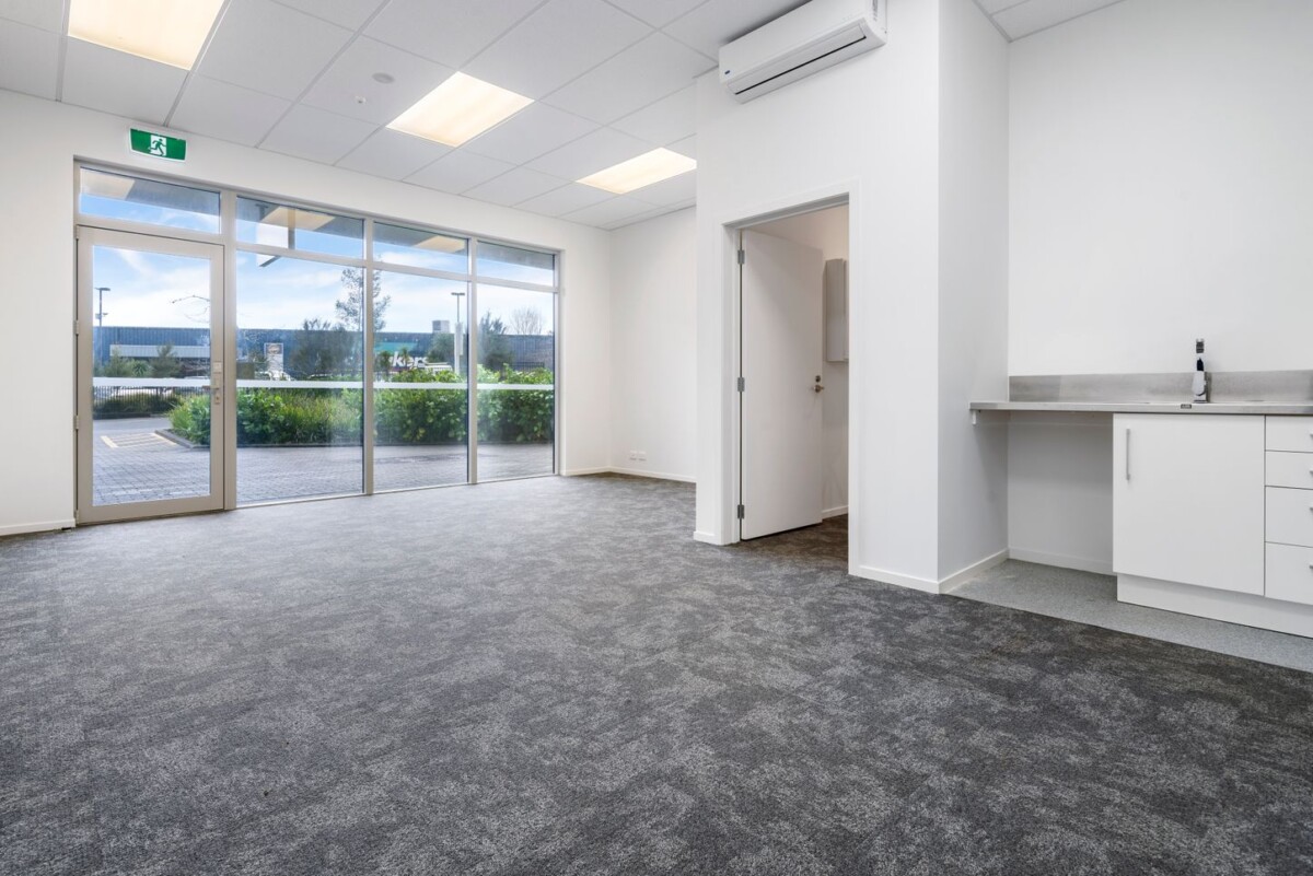 Home & Income Or Work & Live Or Cash Cow Investment, A1/18 Oteha Valley Road, Albany, Auckland