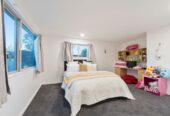 9 Burgundy Park Avenue, Henderson Heights, Auckland