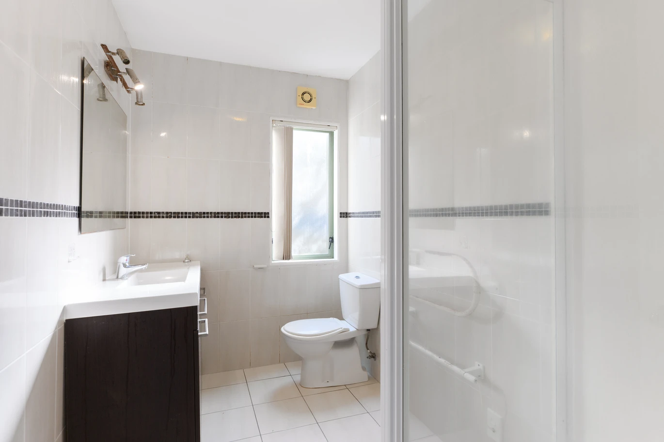 Do-up, 1 Highgrove Lane, Totara Vale, Auckland