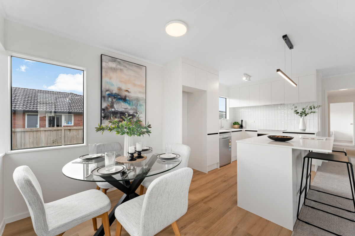 2/7 Rewarewa Road, Te Atatu Peninsula