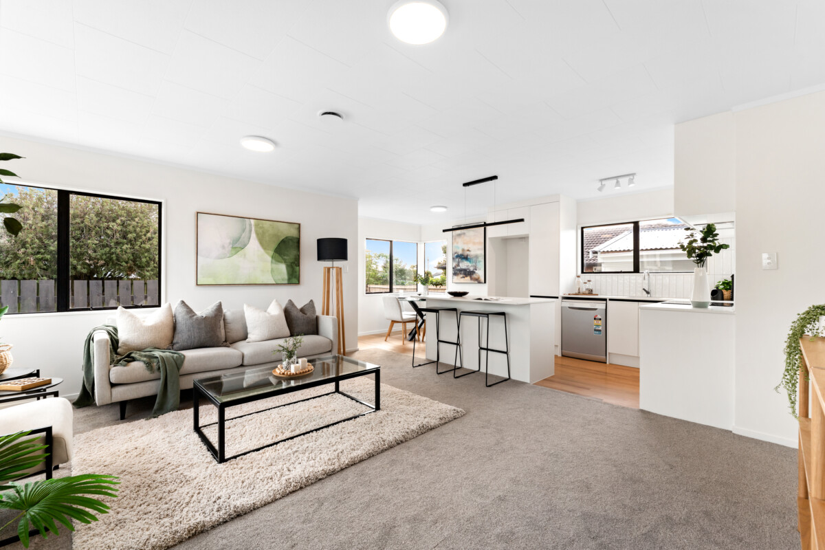 2/7 Rewarewa Road, Te Atatu Peninsula