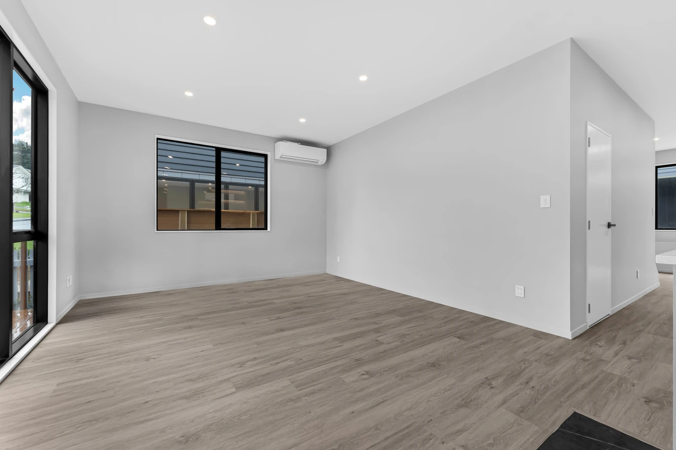 Title and CCC Issued, 87B Salamanca Road, Sunnynook, Auckland