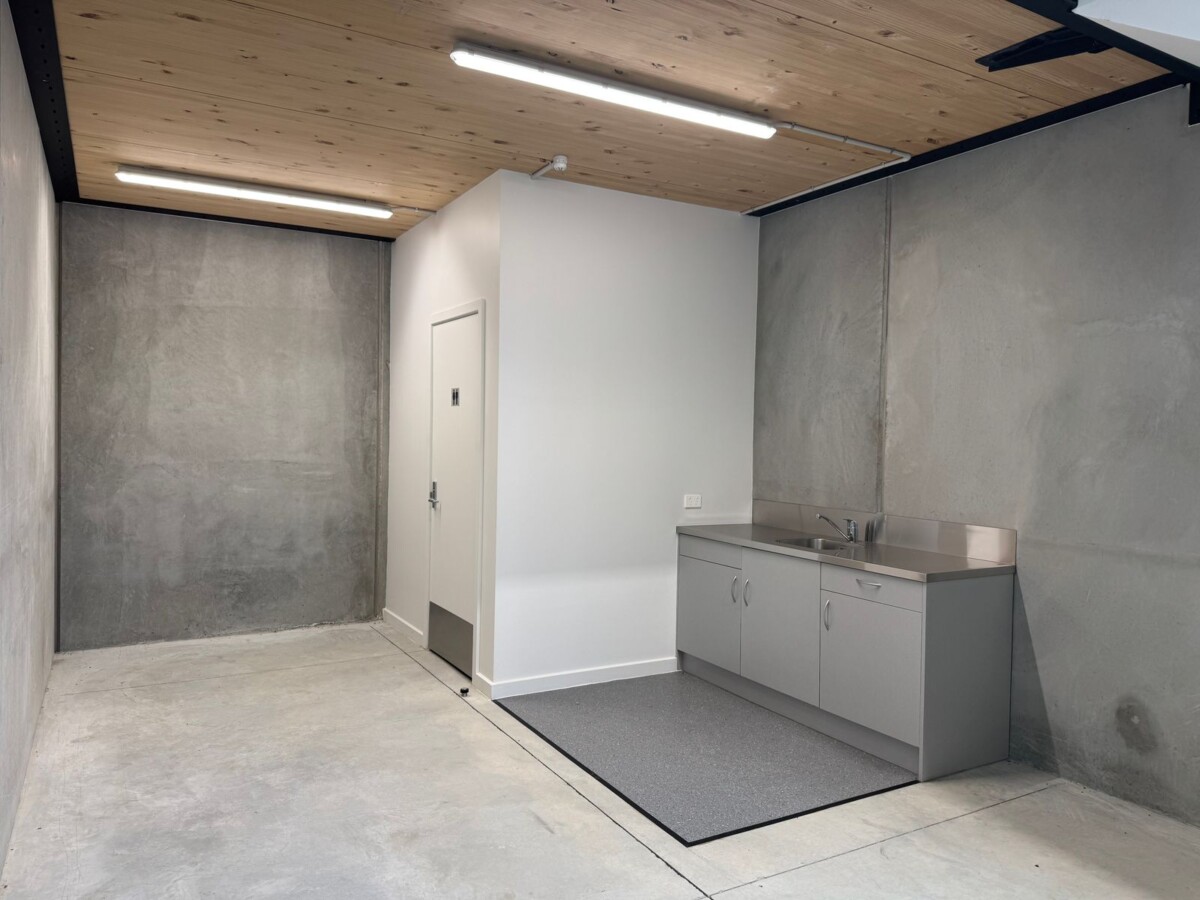 Brandnew multi-use warehouse and office, 68 m2 floor size, – 47m2 Ground Floor – 21m2 Mezzanine Floor – 6 meter Stud Height, 29/3 Inanga Street, Hobsonville, Auckland