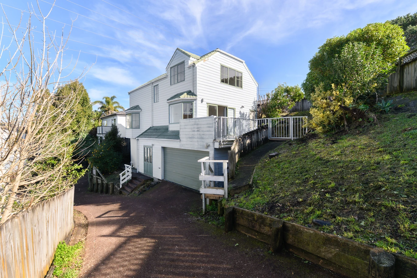Do-up, 1 Highgrove Lane, Totara Vale, Auckland